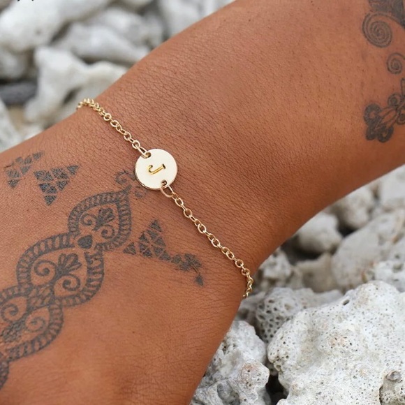 Minimalist Initial Letter Pendant Simple Bracelet - Picture 10 of 15